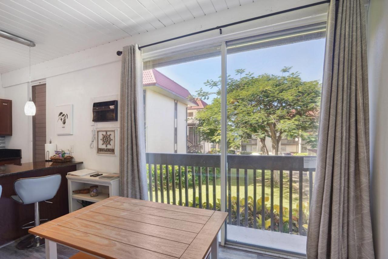 Airy Kailua-Kona Condo Less Than 1 Mi To Beach And Town Exterior photo